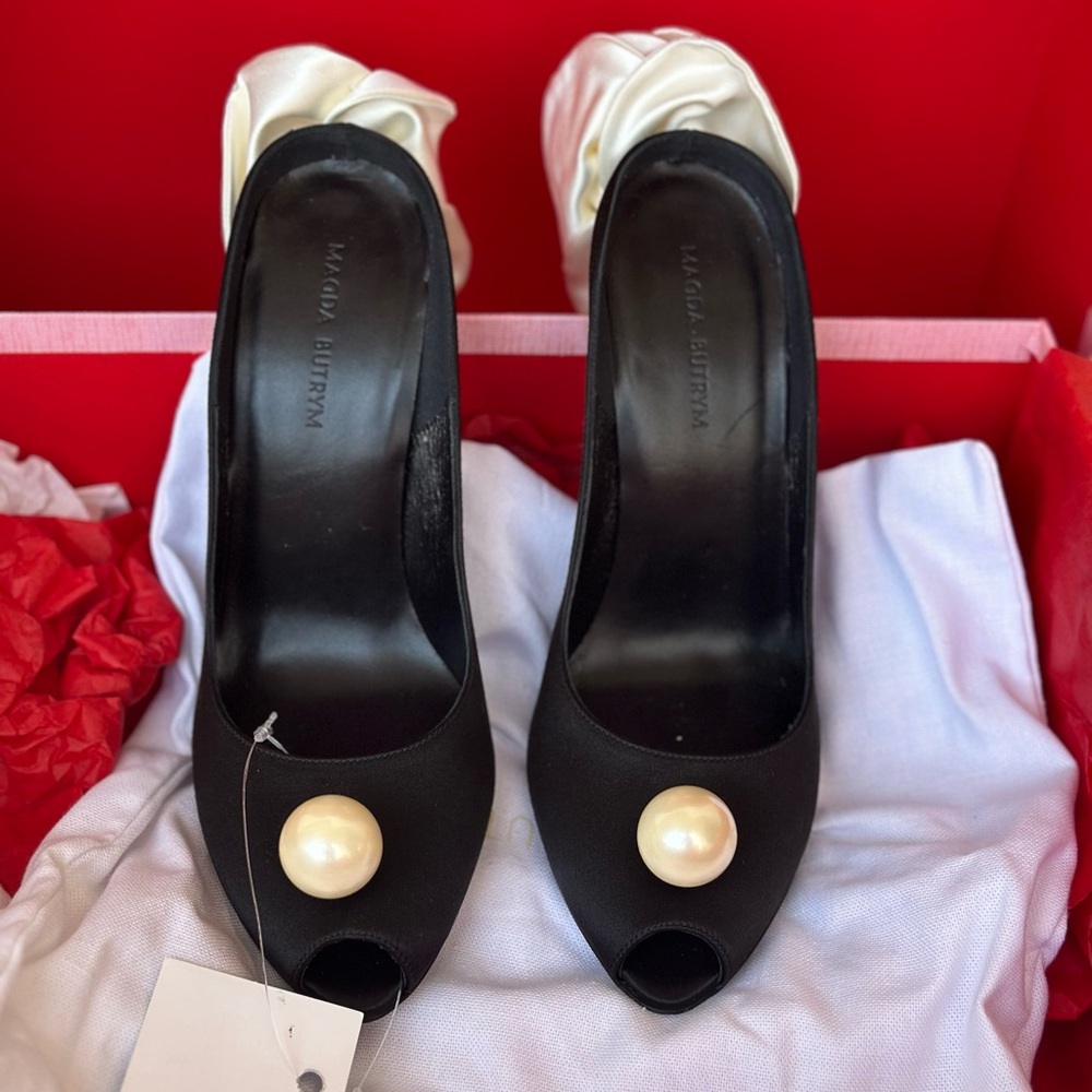 Magda Butrym Black and Cream Stiletto Heels